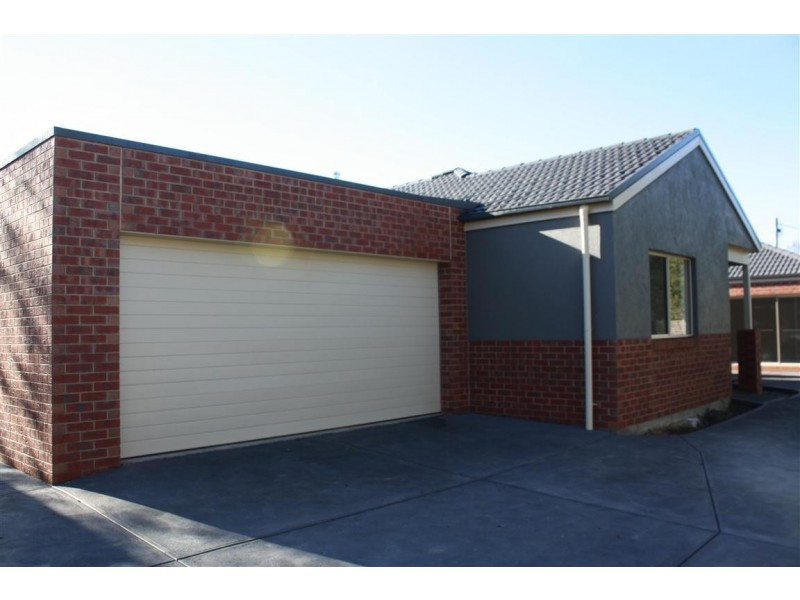 2/100 Main Road, Riddells Creek VIC 3431
