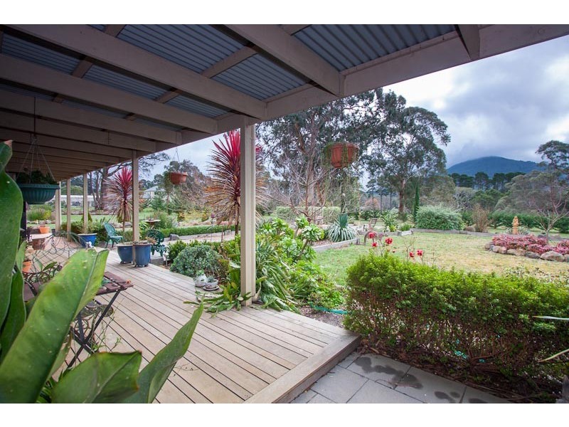 53 Honour Avenue, Macedon VIC 3440