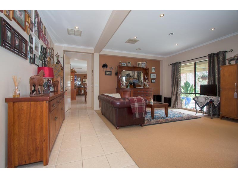 53 Honour Avenue, Macedon VIC 3440