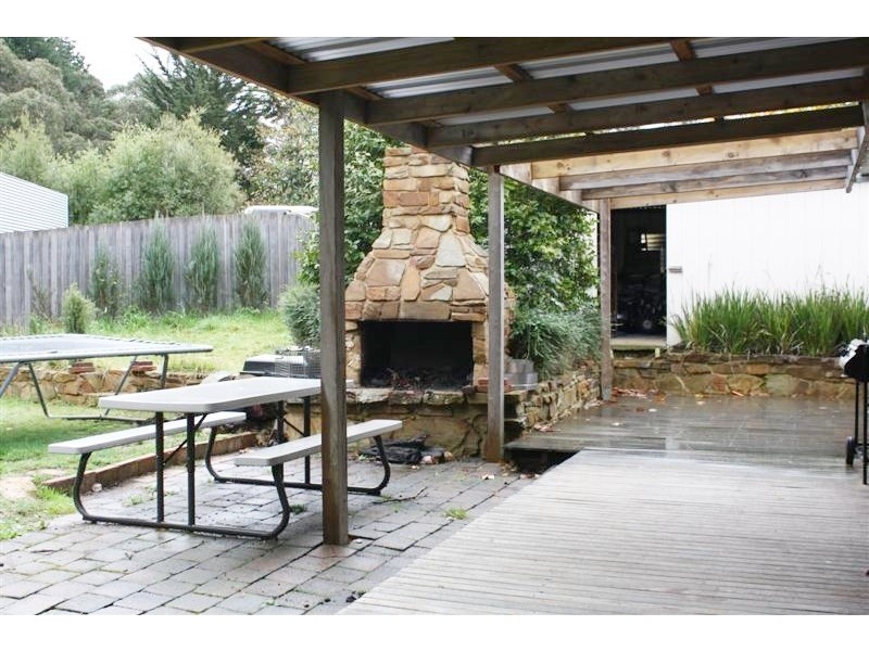 114 Smith  Street, Macedon VIC 3440