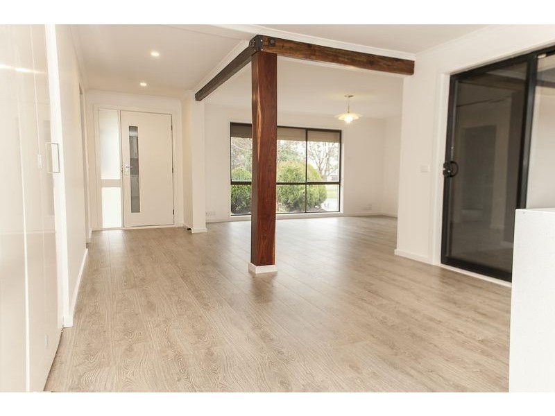 14 Mountain View Way, Gisborne VIC 3437