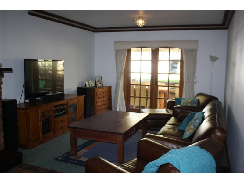 45 Stawell Street, Romsey VIC 3434