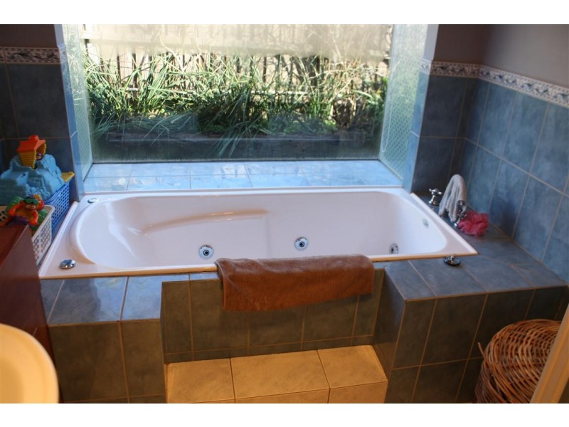 45 Stawell Street, Romsey VIC 3434