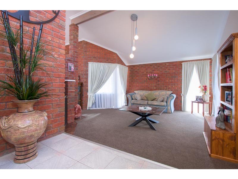 21 Skyline Drive, Gisborne VIC 3437