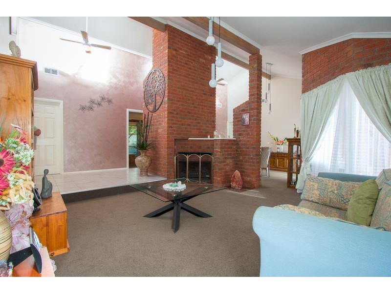 21 Skyline Drive, Gisborne VIC 3437