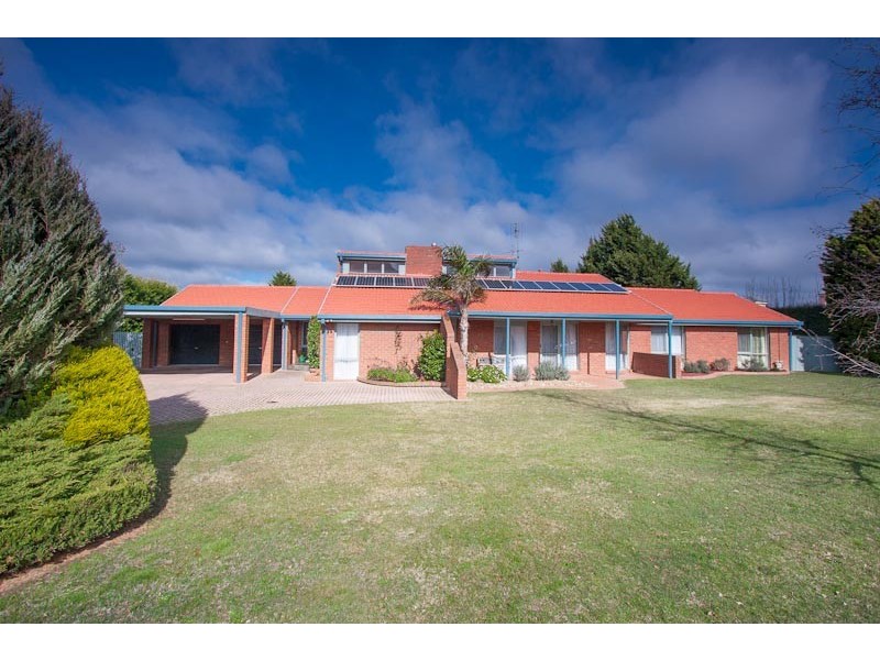 21 Skyline Drive, Gisborne VIC 3437