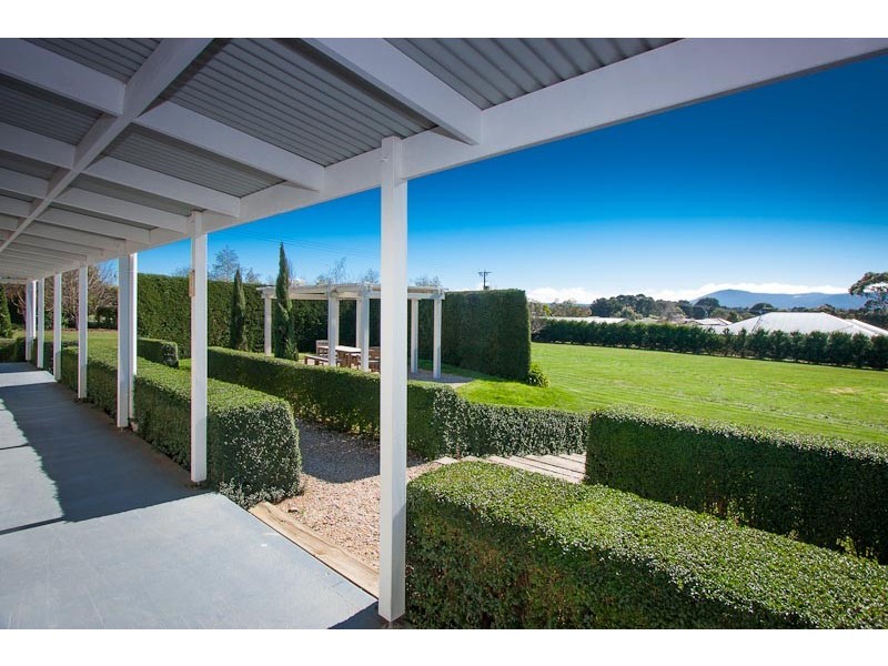 22 Jonathan Road, Gisborne VIC 3437