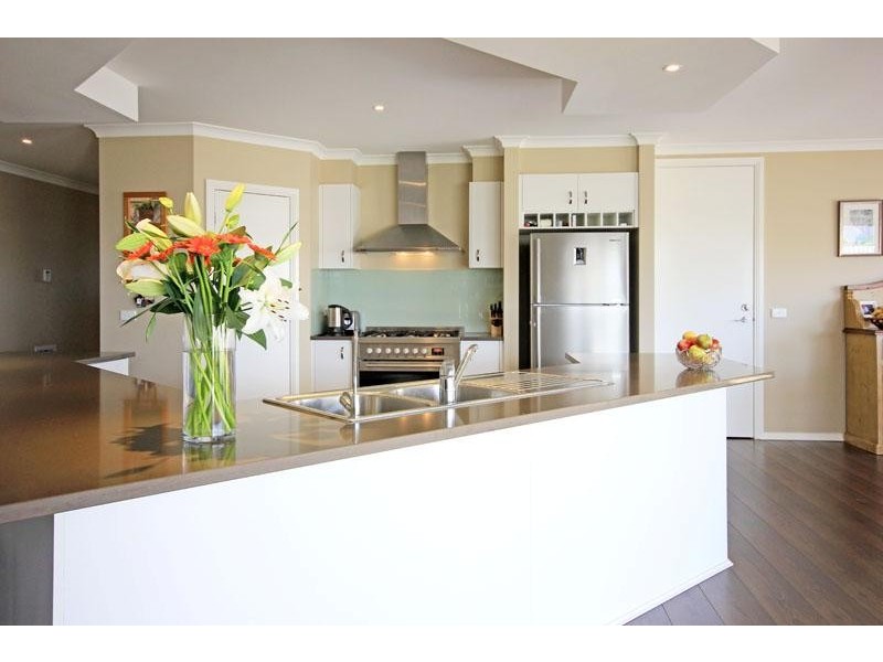 181 Station Rd, Gisborne VIC 3437