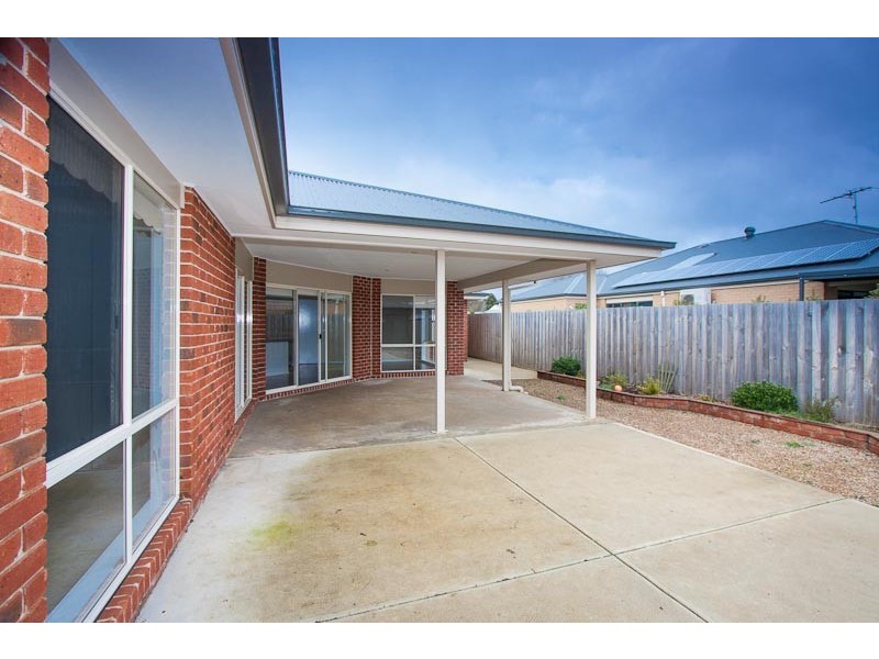 181 Station Rd, Gisborne VIC 3437