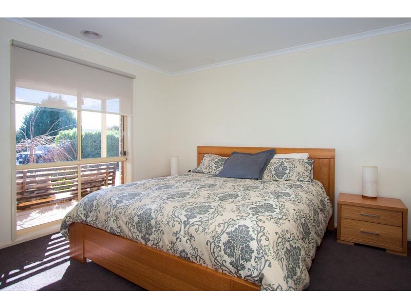 6 Galilee Court, New Gisborne VIC 3438