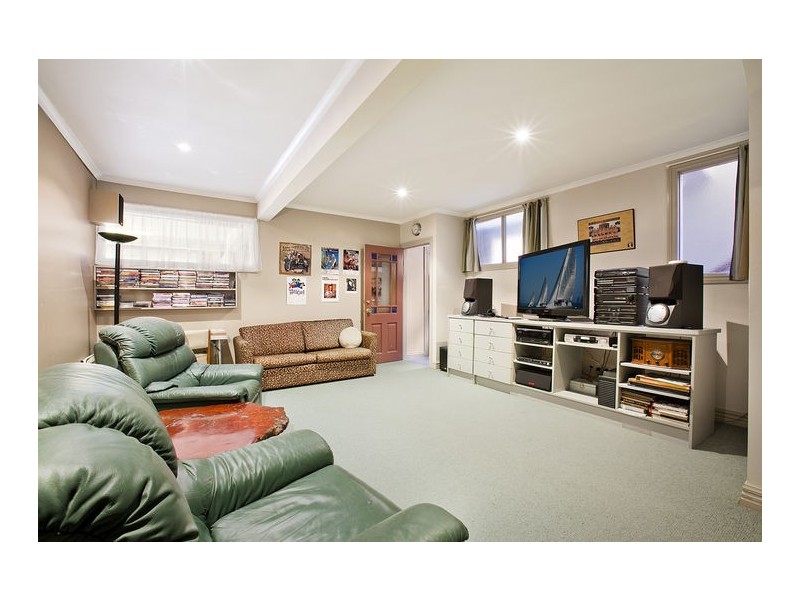 22 Frith Road, Gisborne VIC 3437