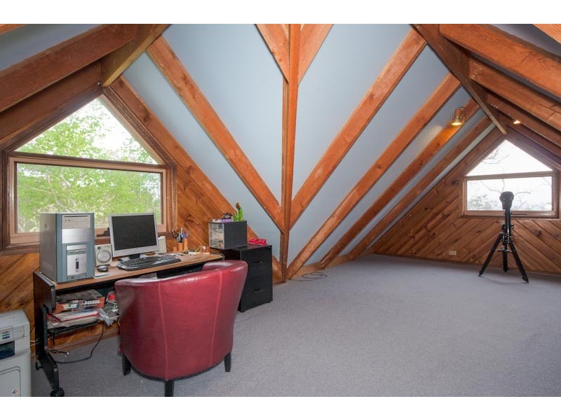 117 Mt Robertson Road, New Gisborne VIC 3438