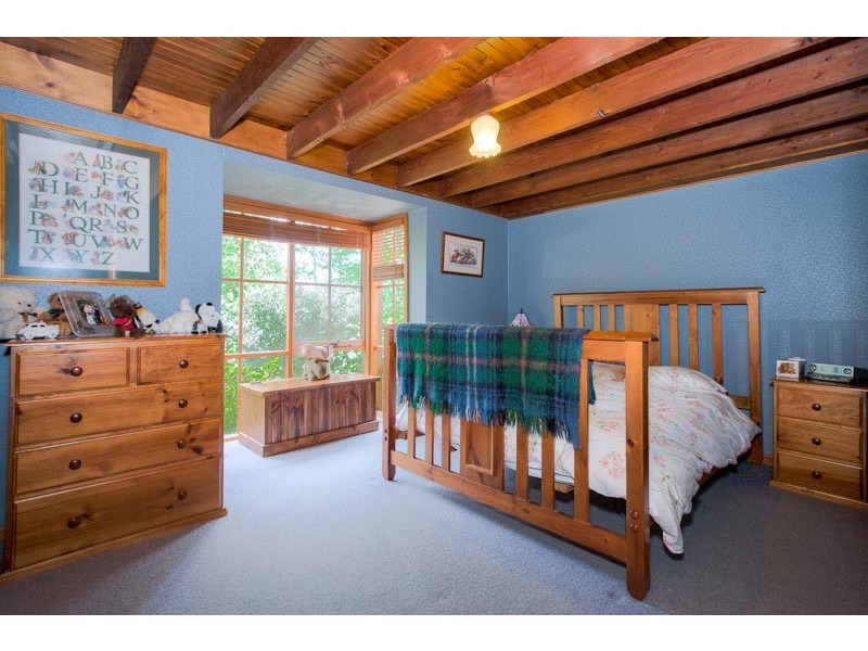 117 Mt Robertson Road, New Gisborne VIC 3438