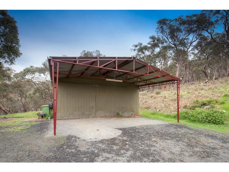 117 Mt Robertson Road, New Gisborne VIC 3438