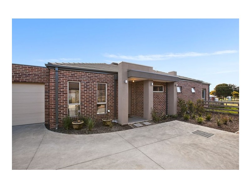 Unit 2/4 Francis Crescent, Gisborne VIC 3437