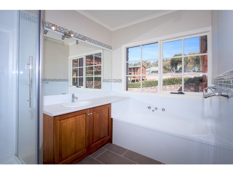 49 Glenhaven Court, Gisborne VIC 3437