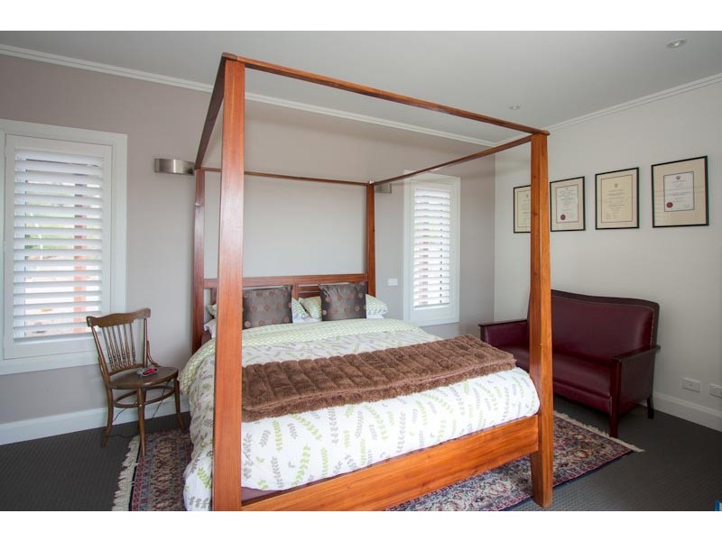 11 Mt Aitken Winery Drive, Gisborne South VIC 3437