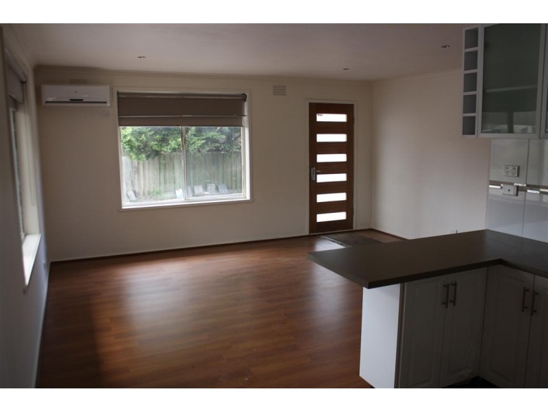 3/25 Worcester Road, Gisborne VIC 3437