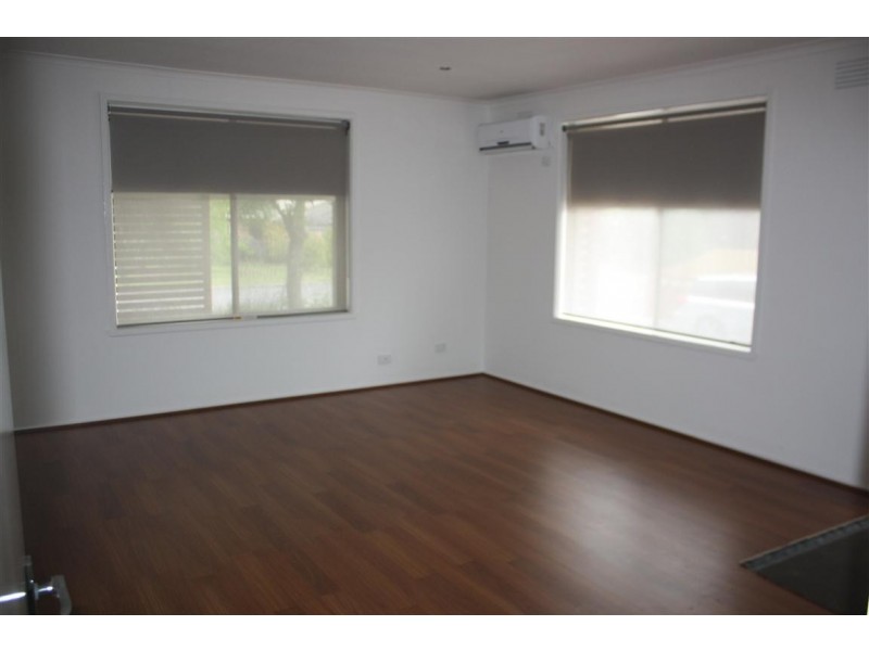 3/25 Worcester Road, Gisborne VIC 3437