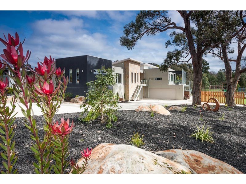 32 Dalton Street, Gisborne VIC 3437