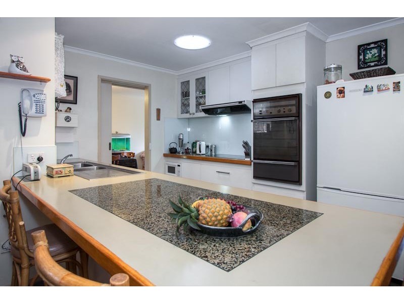 6 Banksia Grove, Gisborne VIC 3437