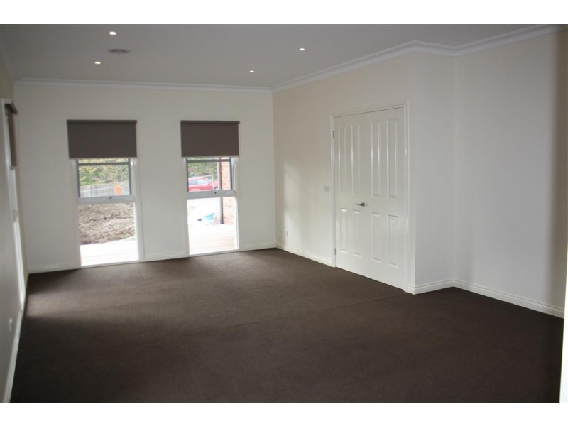 2 Mulgutherie Way, Gisborne VIC 3437