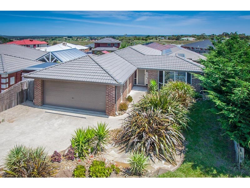 6 Pleasant View Court, Gisborne VIC 3437