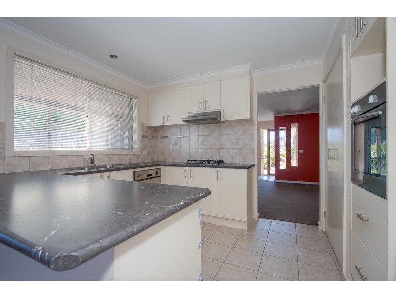 6 Pleasant View Court, Gisborne VIC 3437