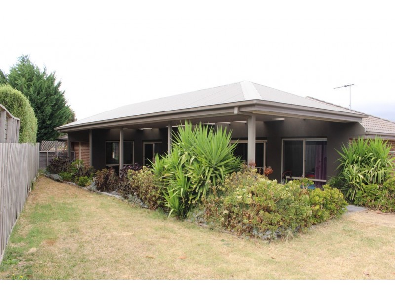 6 Pleasant View Court, Gisborne VIC 3437
