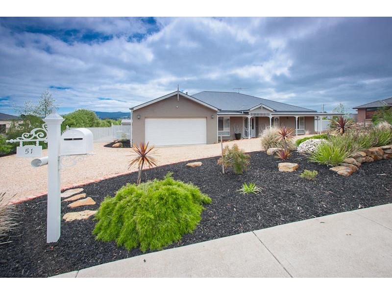 51 Parkview Street, Gisborne VIC 3437