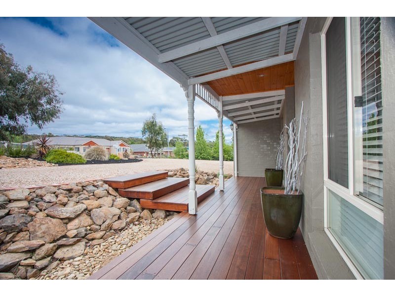 51 Parkview Street, Gisborne VIC 3437