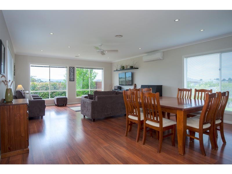 51 Parkview Street, Gisborne VIC 3437