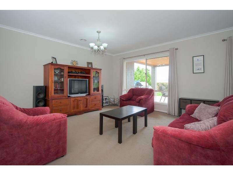 51 Parkview Street, Gisborne VIC 3437