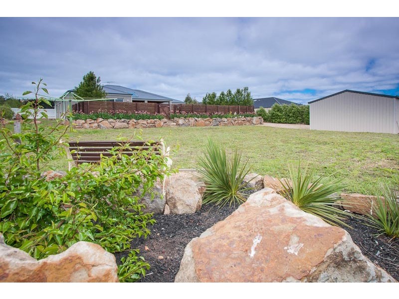 51 Parkview Street, Gisborne VIC 3437