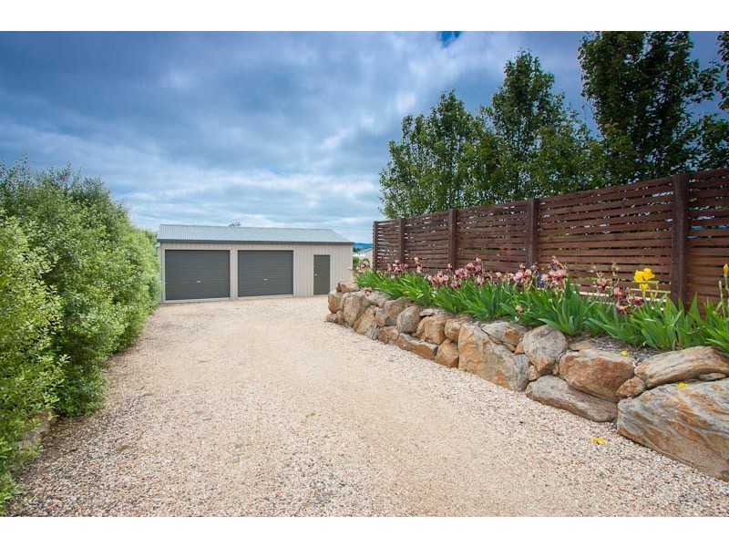 51 Parkview Street, Gisborne VIC 3437