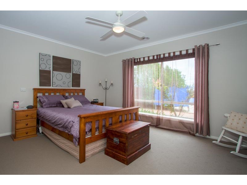 51 Parkview Street, Gisborne VIC 3437