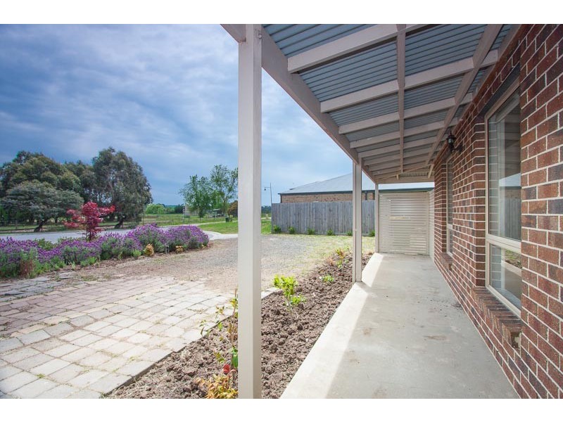 11 Colwyn Court, New Gisborne VIC 3438