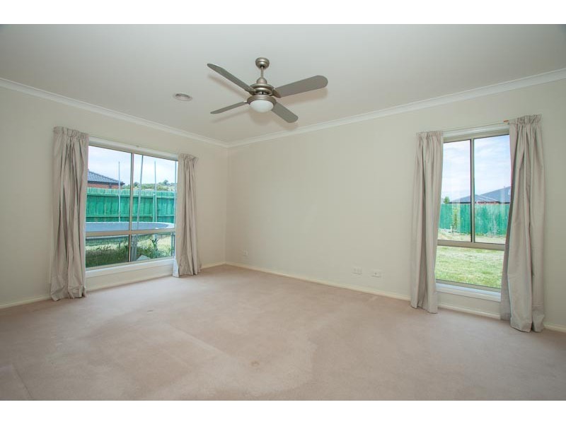 11 Colwyn Court, New Gisborne VIC 3438