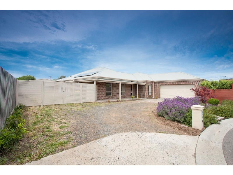 11 Colwyn Court, New Gisborne VIC 3438