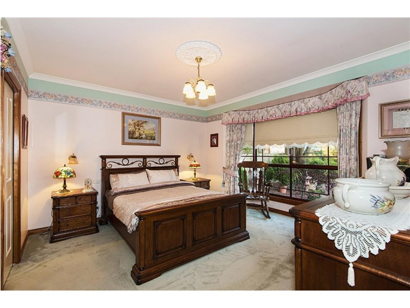 7 Arwon Crt, New Gisborne VIC 3438