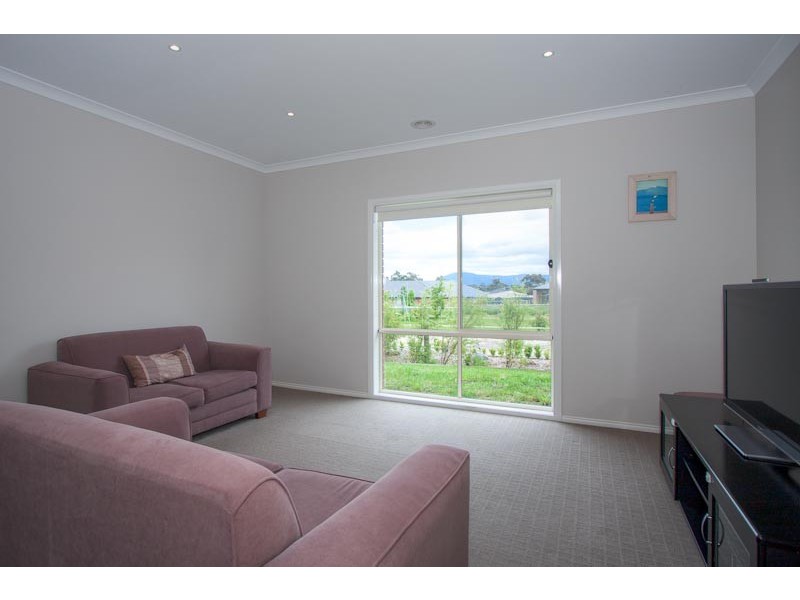 3 Thomas Place, Gisborne VIC 3437