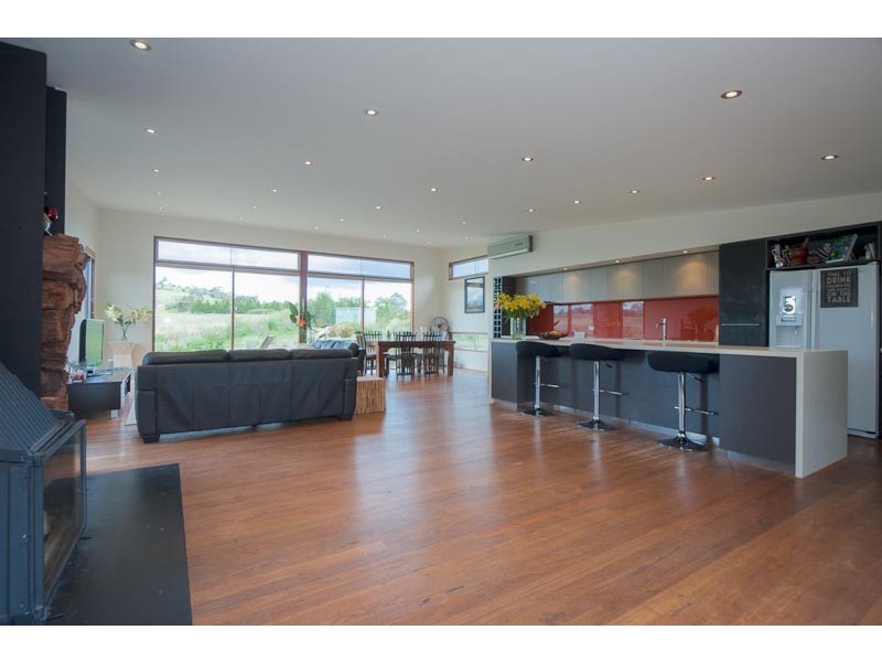 73 The Boulevard, Gisborne VIC 3437