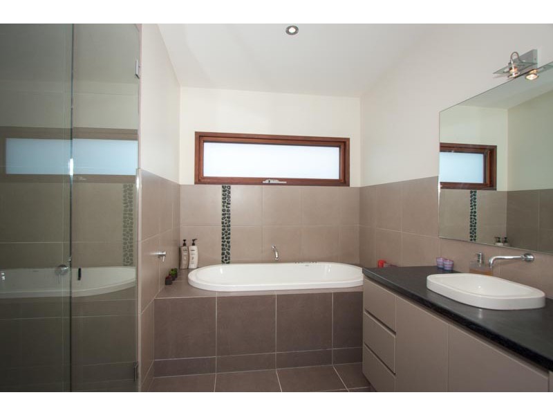 73 The Boulevard, Gisborne VIC 3437