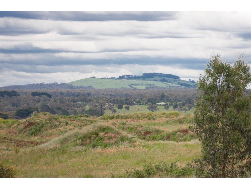 73 The Boulevard, Gisborne VIC 3437
