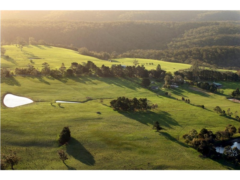 1135 Bacchus Marsh Road, Bullengarook VIC 3437