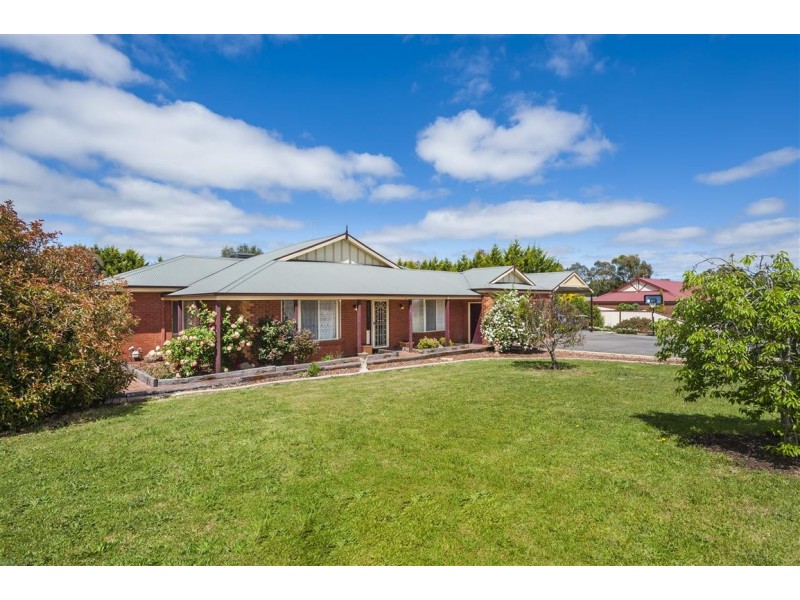 12 Tattersall Drive, Kyneton VIC 3444