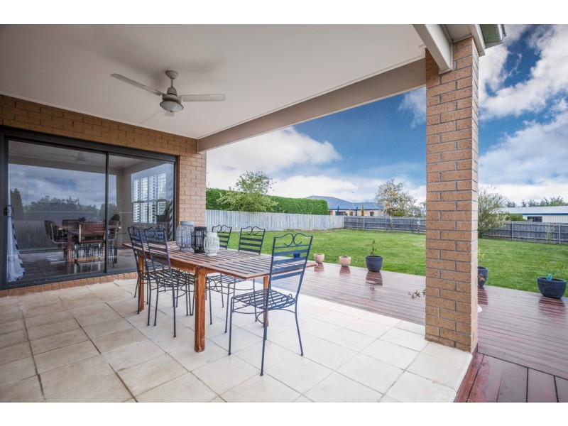 7 Jacksons Creek Way, Gisborne VIC 3437