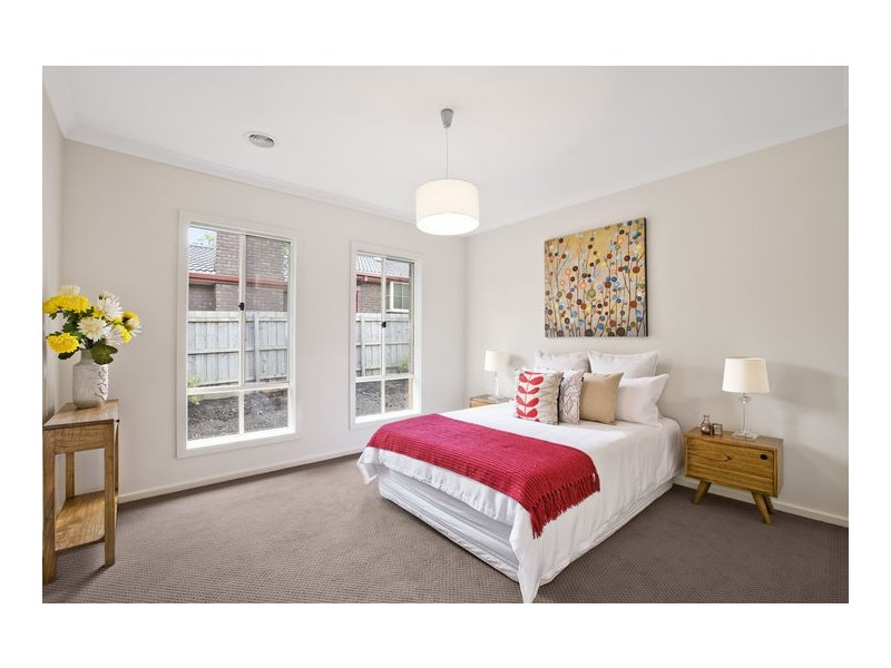 Unit 2/36 Grant Avenue, Gisborne VIC 3437