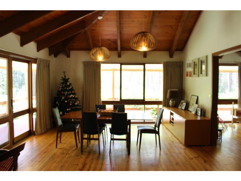 376 Ashbourne Road, Woodend VIC 3442