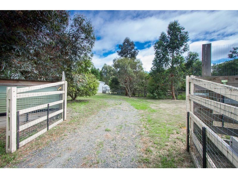 39 MEADOW LANE, Riddells Creek VIC 3431